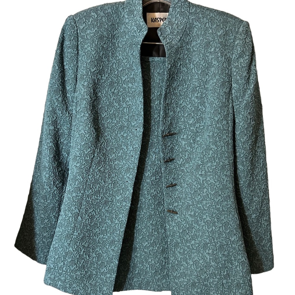 Kasper Women's Textured Teal Suit. Fully Lined. - Picture 2 of 3